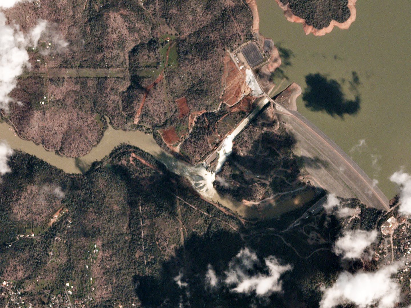 FileOroville Dam, California, 20170227 by Labs.jpg Wikimedia Commons